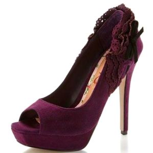 Size 9 CeCe L'Amour Pumps
